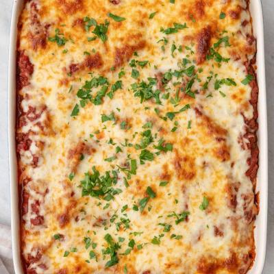 Macaroni Bechamel with minced meat (Medium) مكرونة بشاميل