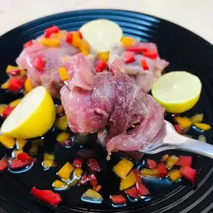 Al Fouad Boneless Egyptian Fesekh (Salted Fish) (فسيخ الفؤاد المخلي مع زيت عباد شمس (خلي كيلو